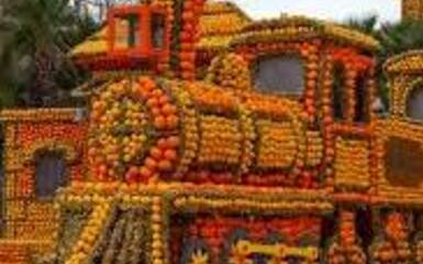 Mentone - Festa dei Limoni, la sfilata dei "corsos"