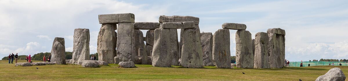 Banner stonehenge